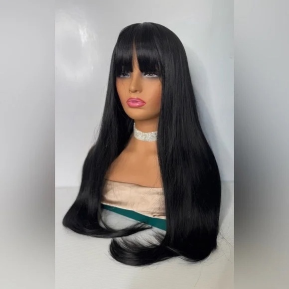 Long Straight Black Wig with Bangs for Women – Natural-Looking - Picture 5 of 8